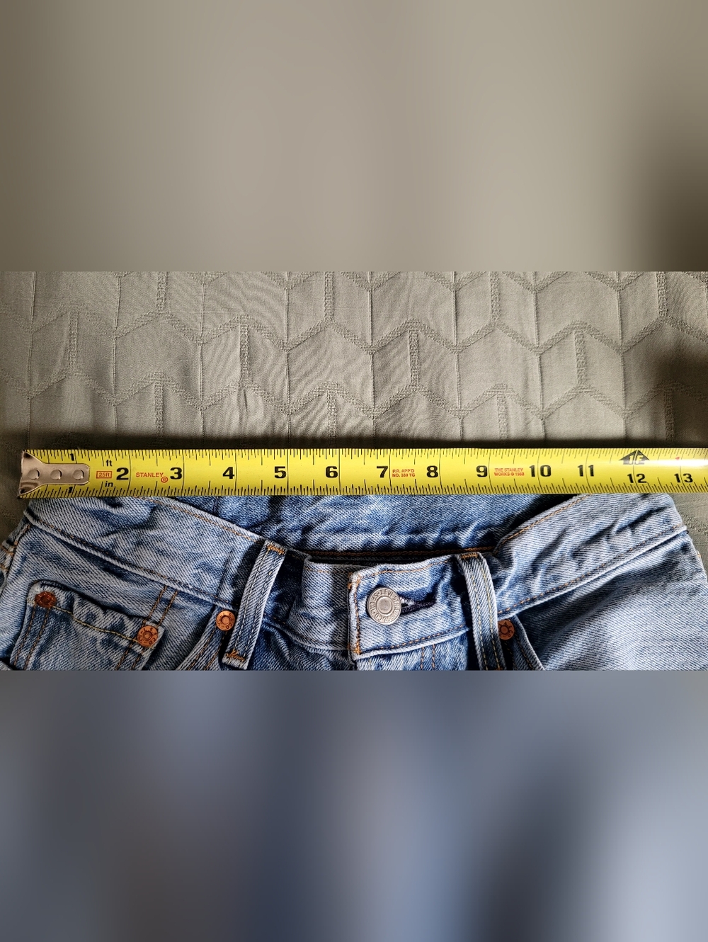 Levi's 501 Distressed Straight Leg Jeans Light Wash Mid Rise Vintage Size 24 - Picture 8 of 12